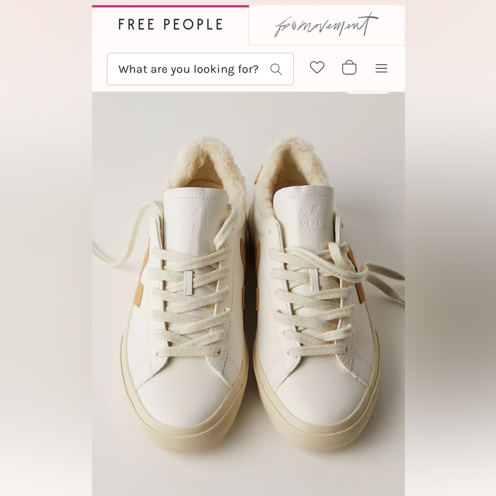 NIB Veja Campo Winter Sneaker. Women’s Size 40. Extra White Désert